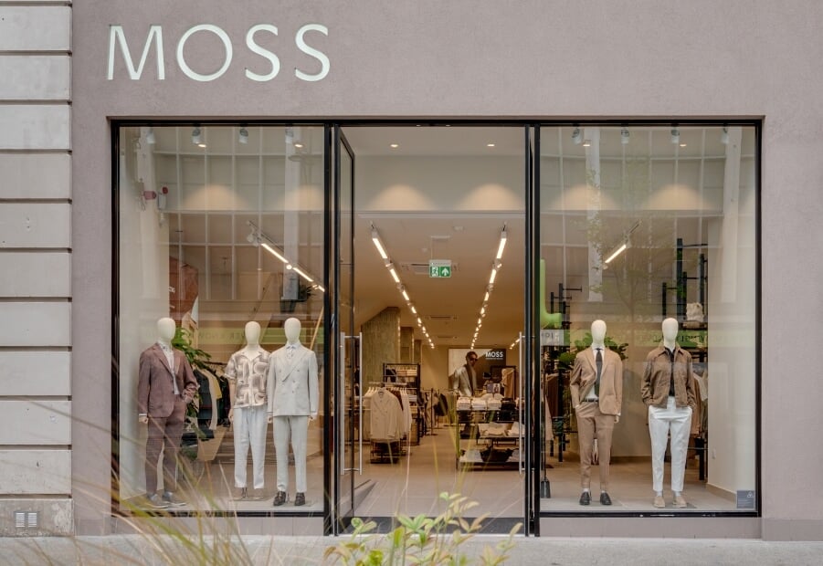 Moss - Free instore styling
